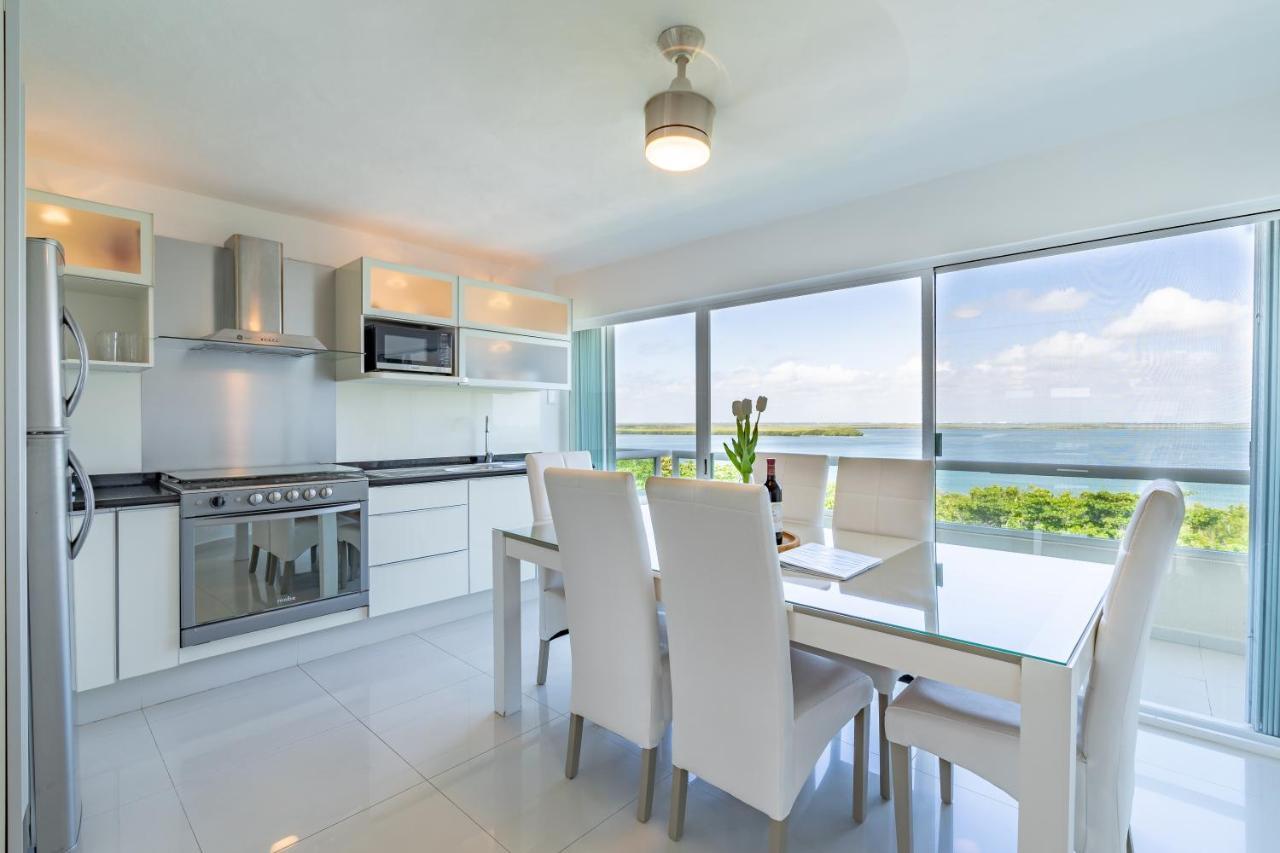 Ocean View Three Bedroom, Three Story Penthouse By The Beach Cancún Extérieur photo