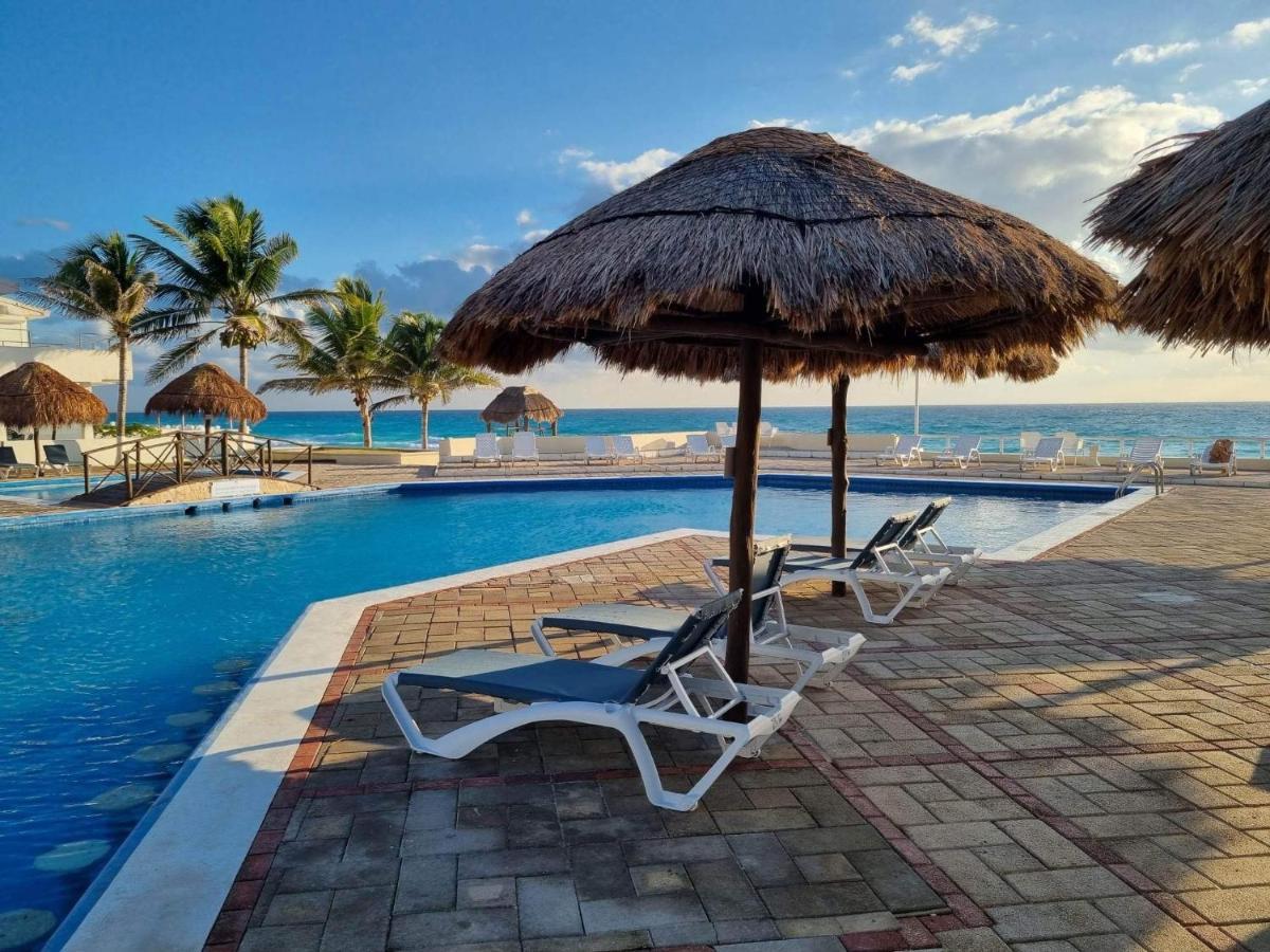 Ocean View Three Bedroom, Three Story Penthouse By The Beach Cancún Extérieur photo